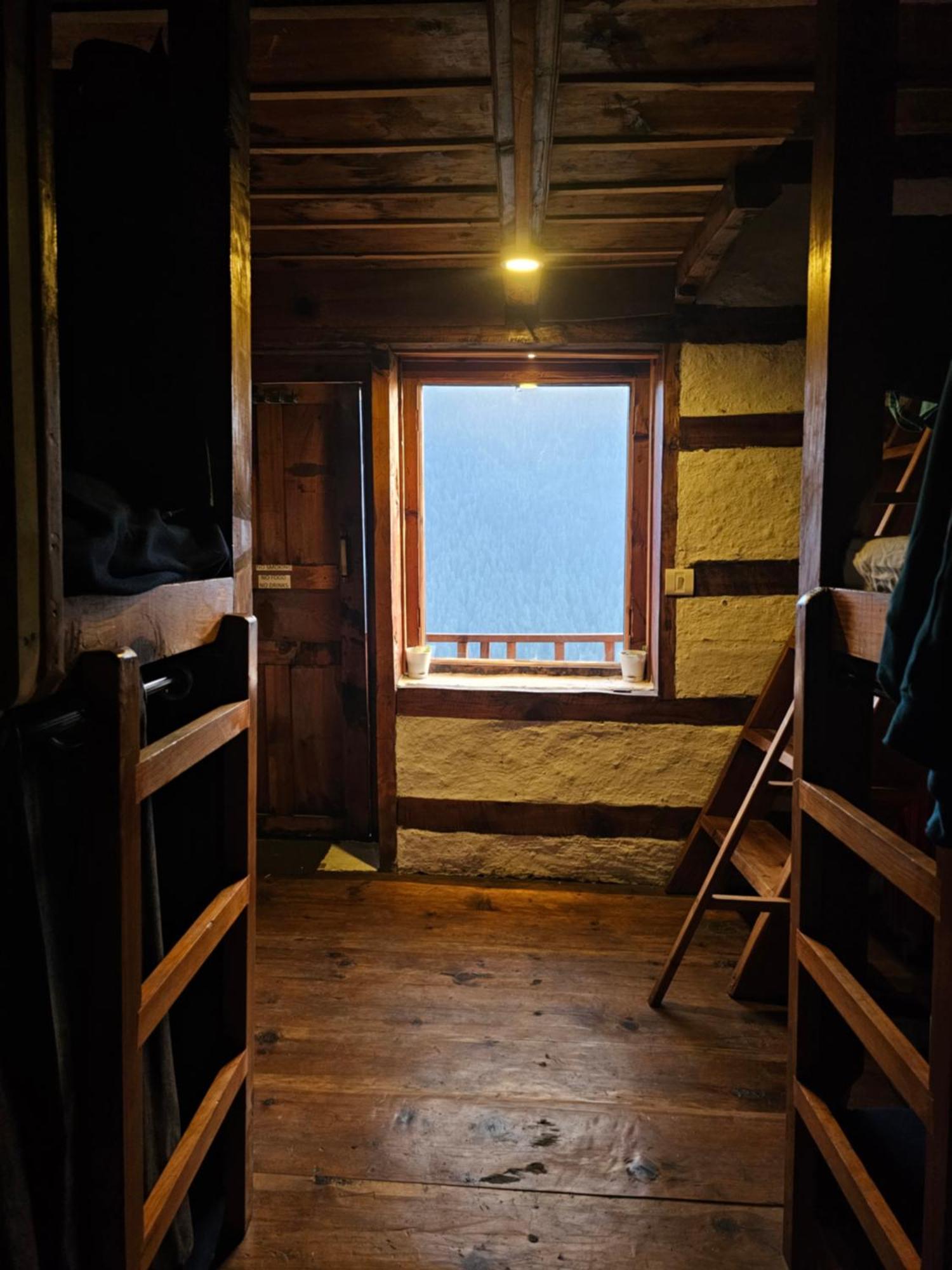 Parvatis Lap Luxury Hostel & Camps Kasol Esterno foto